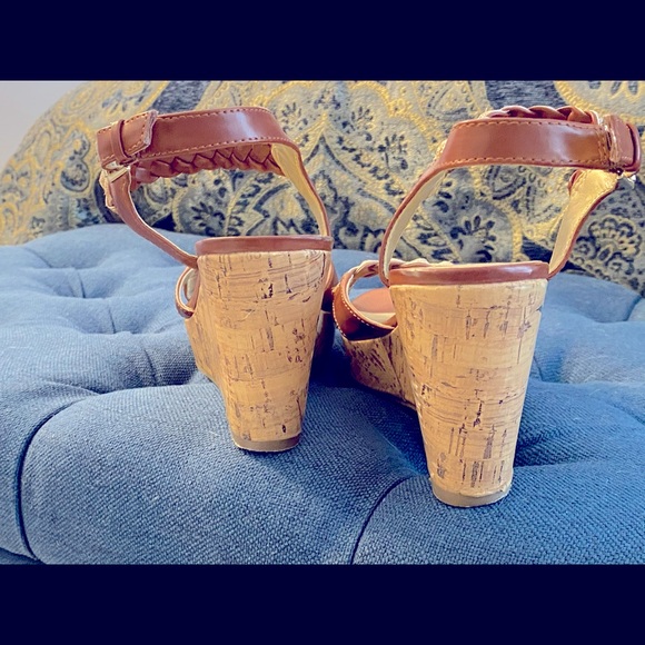 Unisa cork wedge platform pump sandal. - Picture 5 of 7